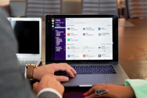Odoo vs CONTPAQi para Inventarios: Comparativa y Ventajas